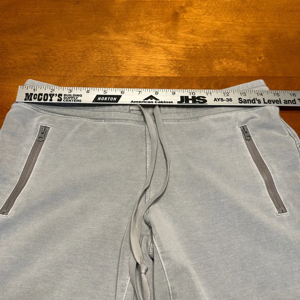 ALO Yoga Moto Jogger Sweatpants Women's Gray Zipper Pockets  Small - Picture 7 of 9